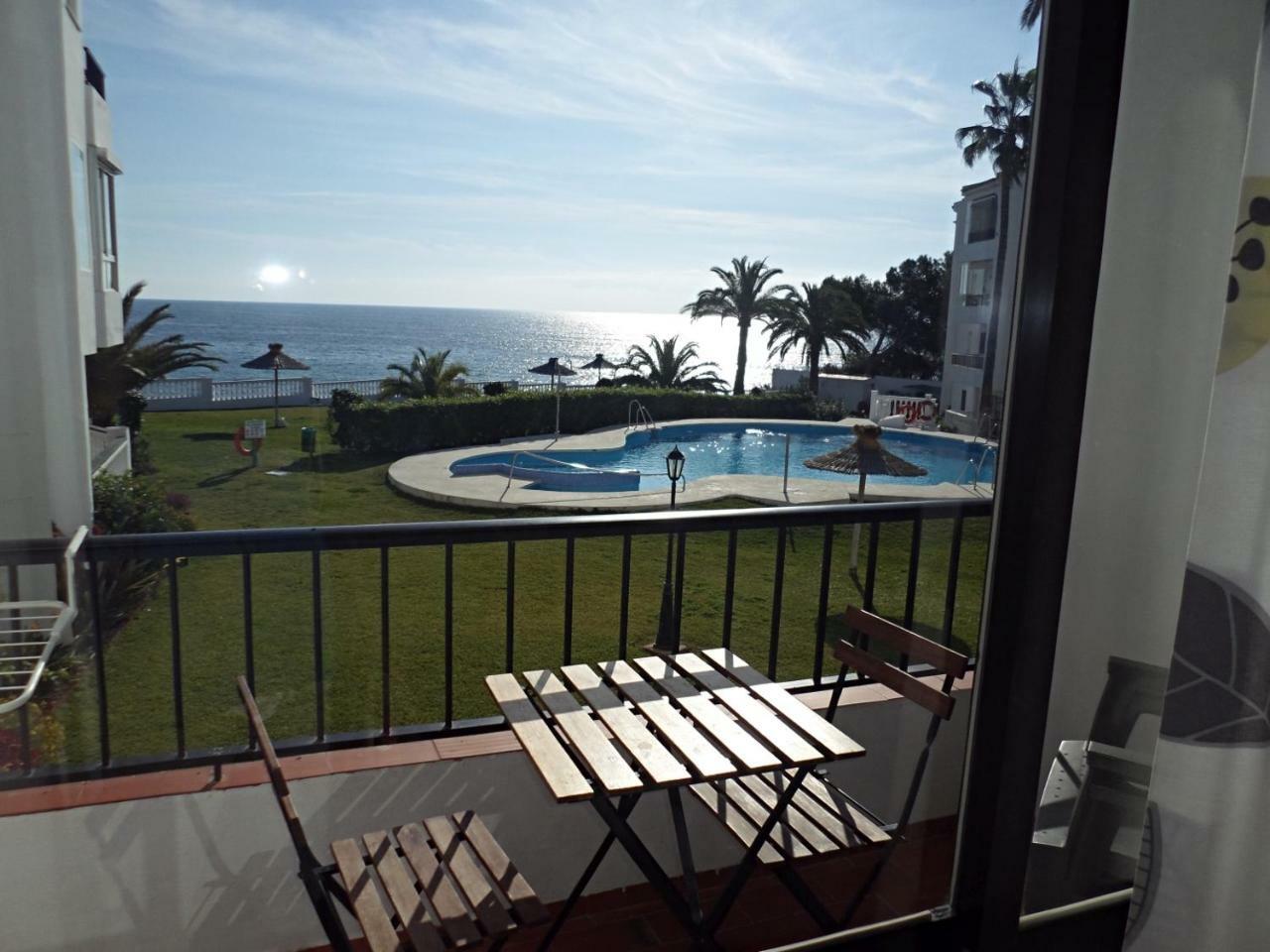 Palmeras 55 Menyber Apartman Nerja Kültér fotó