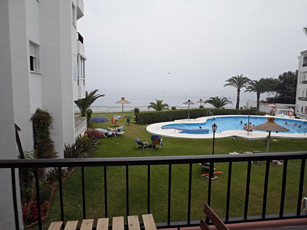 Palmeras 55 Menyber Apartman Nerja Kültér fotó